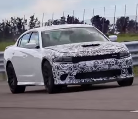 “فيديو” تشارجر هيلكات تسجل اكبر سرعة قصوى بمقدار 322/كم في الساعة