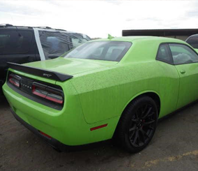 “بالصور” عرض دودج تشالنجر هيلكات للبيع بعد تحطمها بساعة واحدة من شرائها