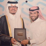 الأمير سلطان بن بندر الفيصل رئيس الاتحاد السعودي للسيارات يهنئ ويبارك للمربع نت حصولهم على درع التميز من يوتيوب 2