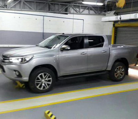 “بالصور” اول ظهور لسيارة تويوتا هايلكس 2016 الجديدة كلياً بدون اي تمويه Toyota Hilux