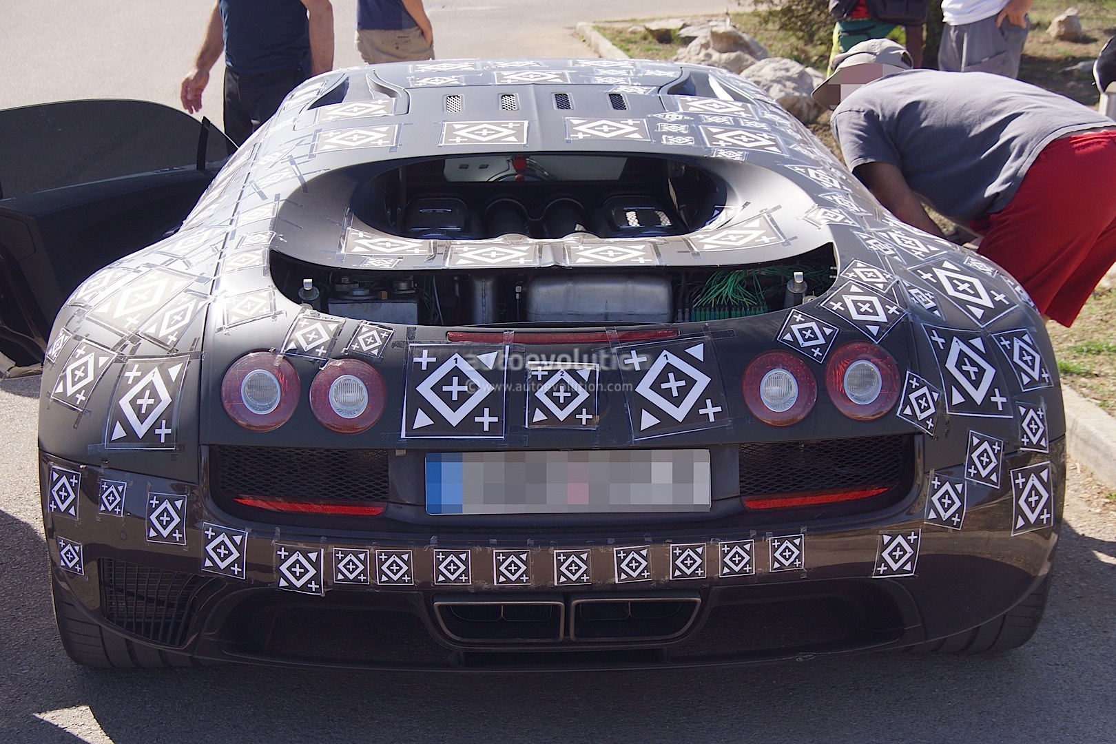  bugatti-veyron-succe