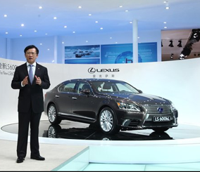 “تويوتا” تستدعي 2801 سيارة لكزس في الصين بسبب خلل في نظام الكوابح المانع للانزلاق