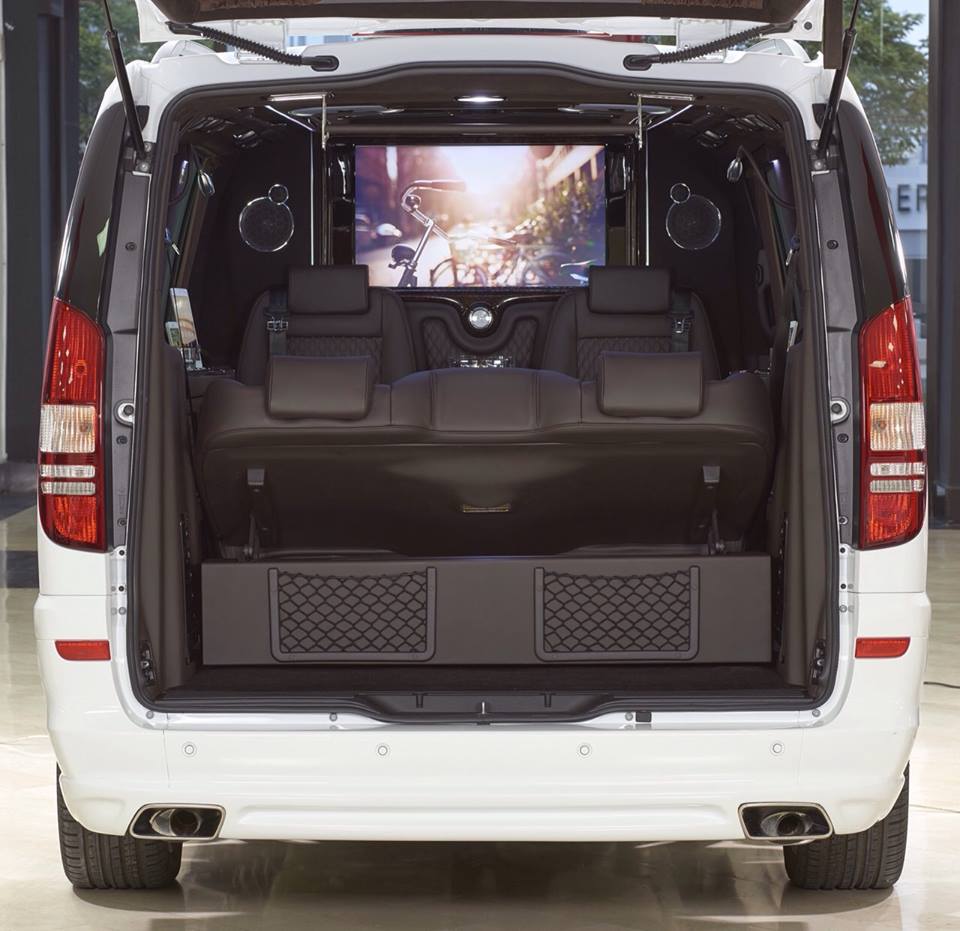 mercedes-benz-viano-custom-luxurious-interior-5