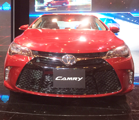 تدشين تويوتا كامري 2016 في السعودية “تقرير وفيديو ومواصفات وصور واسعار” Toyota Camry