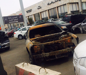 “بالصور” احتراق سيارة دودج تشالنجر جديدة بالكامل بسبب التماس في بطارية السيارة