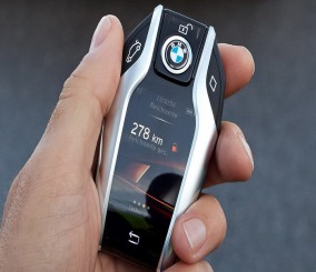 بي ام دبليو الفئة السابعة الجديدة 2016 تحصل على مفتاح بشاشة رقمية يركن السيارة عن بعد BMW Key بي ام دبليو الفئة السابعة الجديدة 2016 تحصل على مفتاح بشاشة رقمية يركن السيارة عن بعد BMW Key 15