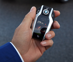 "بالفيديو" شاهد خاصية ركن السيارة تلقائياً في بي ام دبليو الفئة السابعة 2016 الجديدة كلياً "بالفيديو" شاهد خاصية ركن السيارة تلقائياً في بي ام دبليو الفئة السابعة 2016 الجديدة كلياً 13