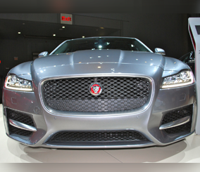 جاكوار اكس اي 2017 وجاكوار اكس اف 2017 تطرحان الأسعار الرسمية “صور ومواصفات وفيديو” Jaguar XE And XF