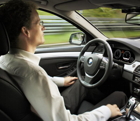 دراسة تفسر حساسية السائقين الرجال للانتقادات المتعلقة بطريقة قيادتهم
