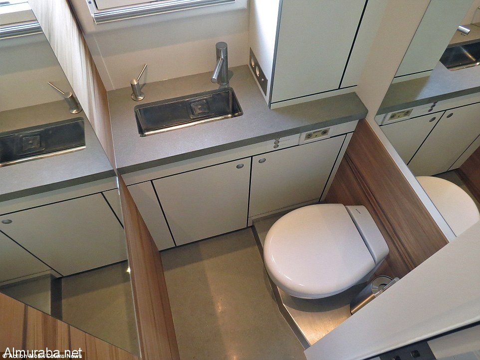 "بالصور" أفخم شاحنة عسكرية متنقلة في العالم بسعر 3,2 مليون ريال سعودي "صور ومواصفات وتقرير" A1-08