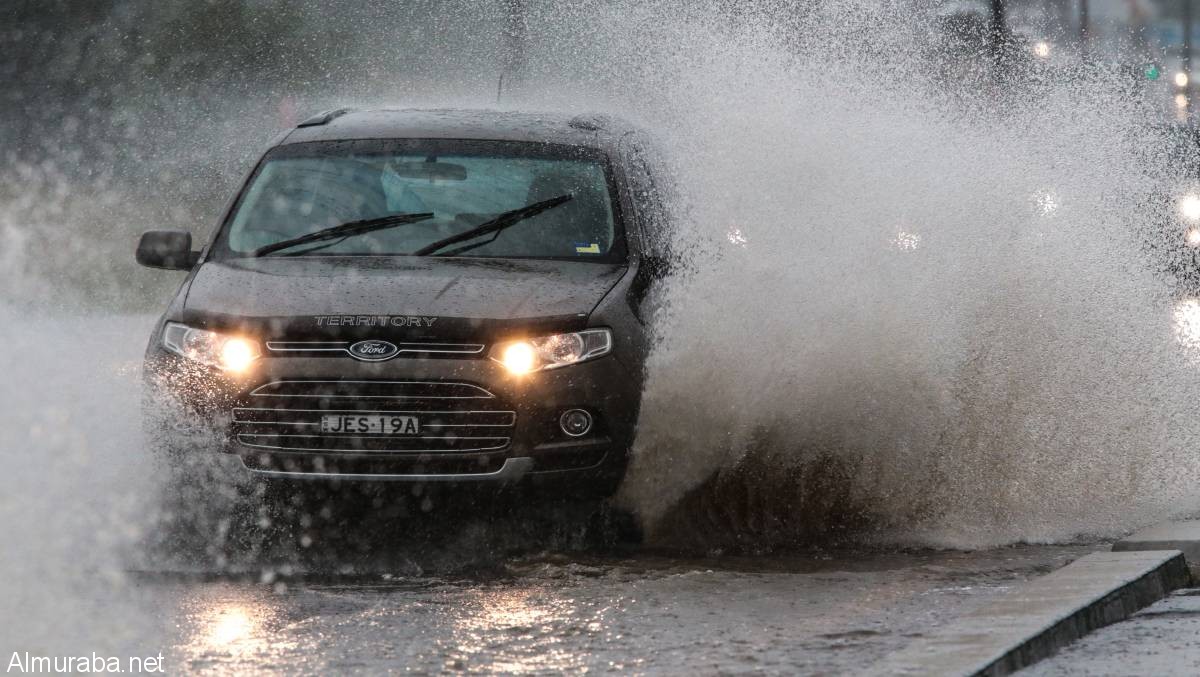 “نصائح ومعلومات” حول قيادة السيارة في الامطار والسيول والوديان