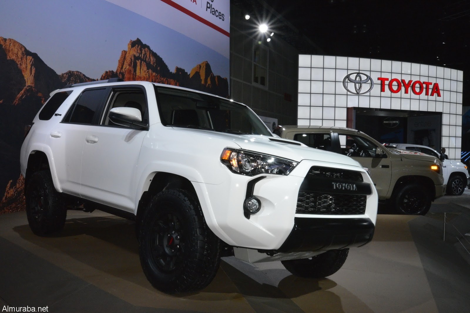 تويوتا تكشف عن موديلات فور رنر وتندرا وتاكوما بنظام دفع كلي في معرض لوس أنجلوس الدولي 2015