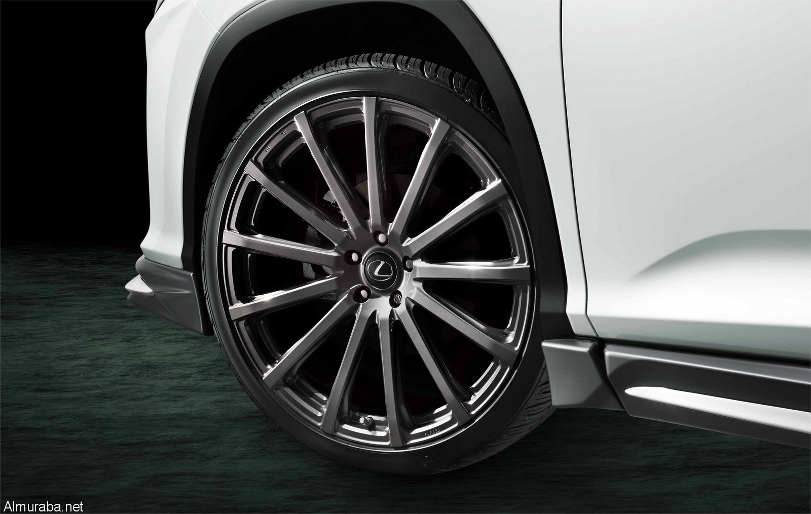 "بالصور" لكزس ار اكس المحسنة بتحديثات رياضية من القسم السباقي في تويوتا TRD Lexus RX toot_5f10f6200c