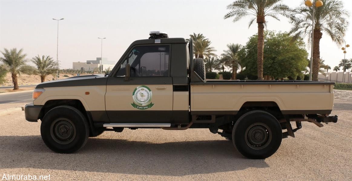 “بالصور” ولي العهد يعتمد الزي والشعار ولون المركبات لقوات الأفواج الأمنية