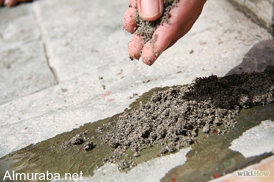 “تقرير” كيفية التعامل مع وجود زيت ومواد زالقة على الطرق