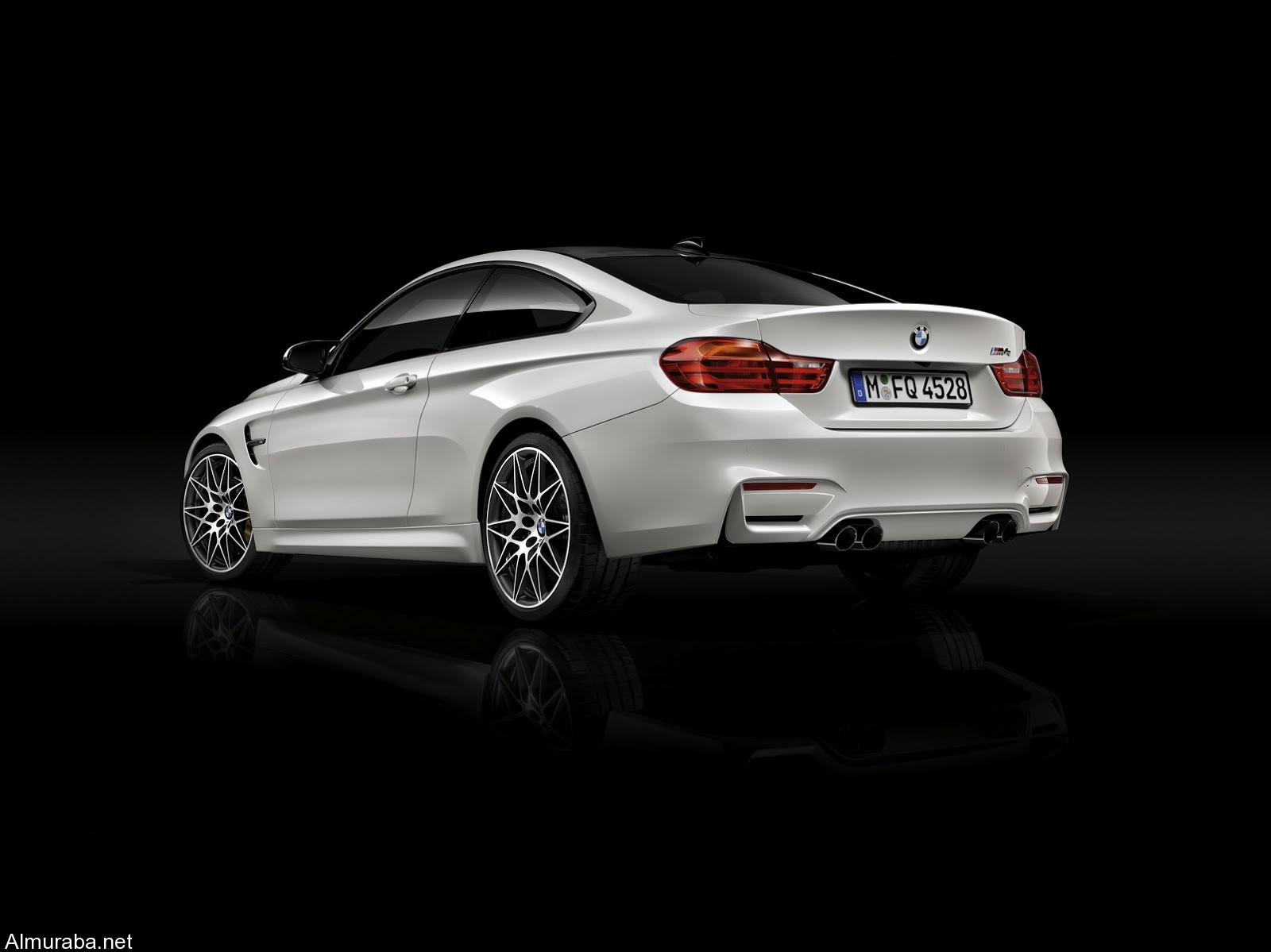 "بي ام دبليو" الفئة M تقدم باقة Competition الجديدة لموديلي M3 وM4 ورفع قوة المحرك إلى 444 حصاناً toot_4124b8a1a2