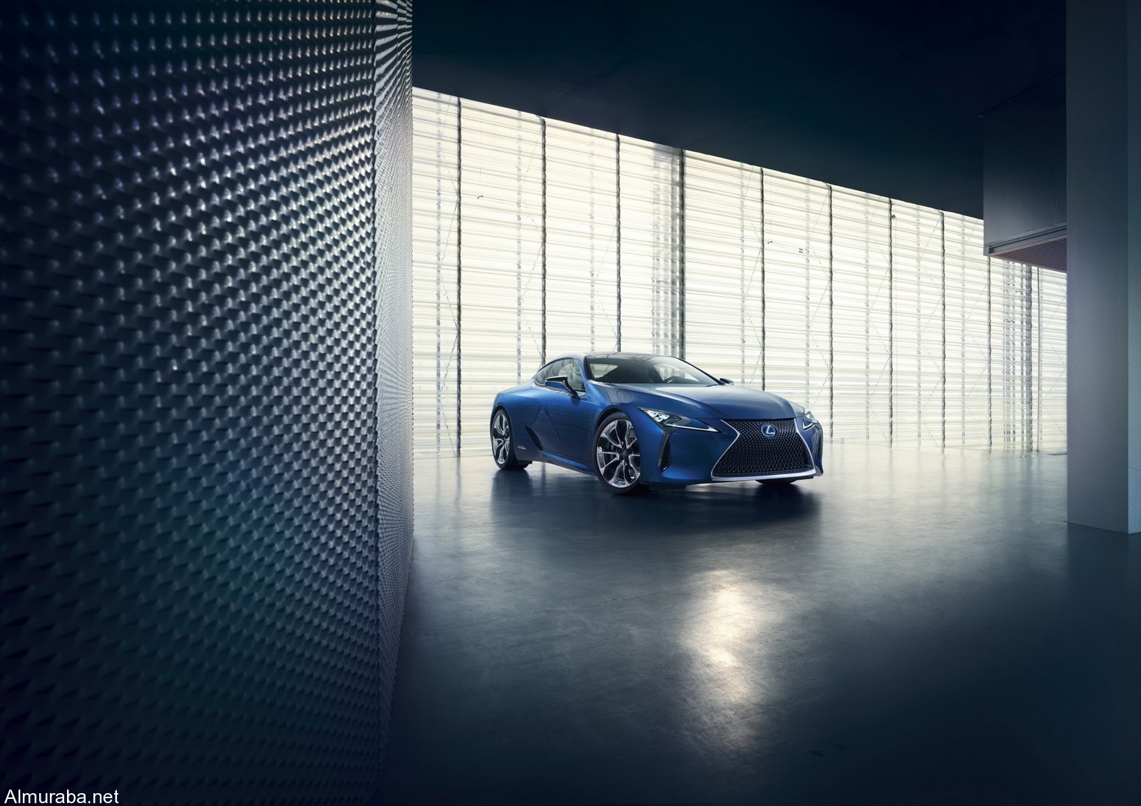 إستعراض سيارة "لكزس" Lexus 2017 LC 500h إستعراض سيارة "لكزس" Lexus 2017 LC 500h 12