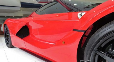 سيارة "لافيراري" حمراء بسعر 4.7 مليون دولار بالولايات المتحدة LaFerrari سيارة "لافيراري" حمراء بسعر 4.7 مليون دولار بالولايات المتحدة LaFerrari 11