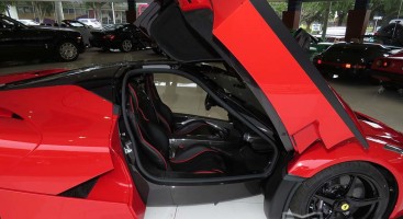 سيارة "لافيراري" حمراء بسعر 4.7 مليون دولار بالولايات المتحدة LaFerrari سيارة "لافيراري" حمراء بسعر 4.7 مليون دولار بالولايات المتحدة LaFerrari 13