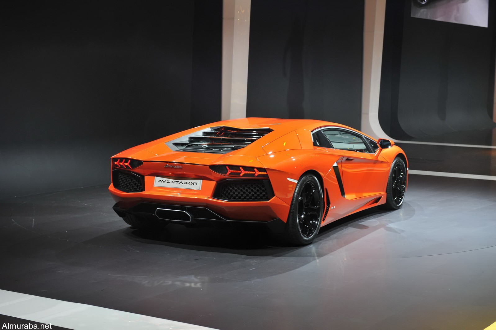 "لامبورجيني" تؤكد استمرارها في استخدام محركات ضغط الهواء Lamborghini "لامبورجيني" تؤكد استمرارها في استخدام محركات ضغط الهواء Lamborghini 2