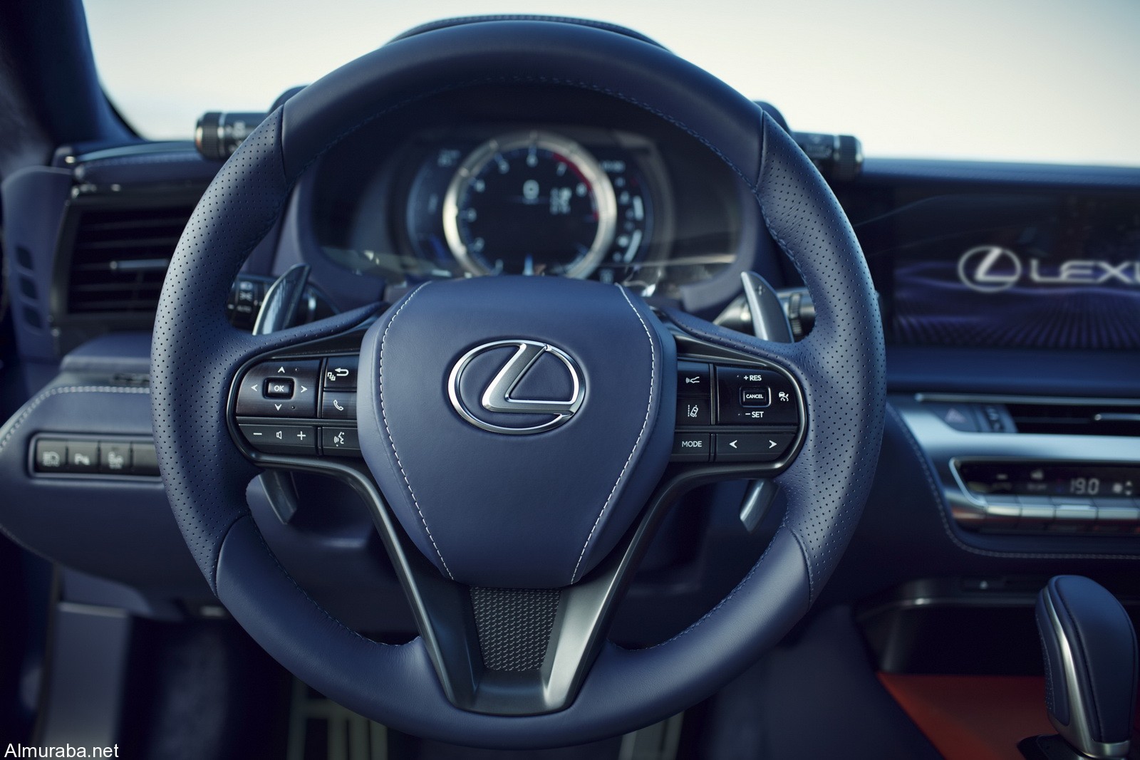 إستعراض سيارة "لكزس" Lexus 2017 LC 500h إستعراض سيارة "لكزس" Lexus 2017 LC 500h 21