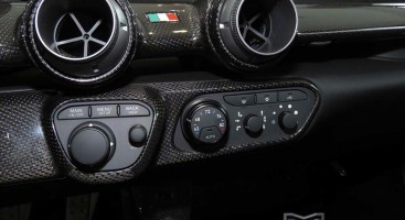 سيارة "لافيراري" حمراء بسعر 4.7 مليون دولار بالولايات المتحدة LaFerrari سيارة "لافيراري" حمراء بسعر 4.7 مليون دولار بالولايات المتحدة LaFerrari 20