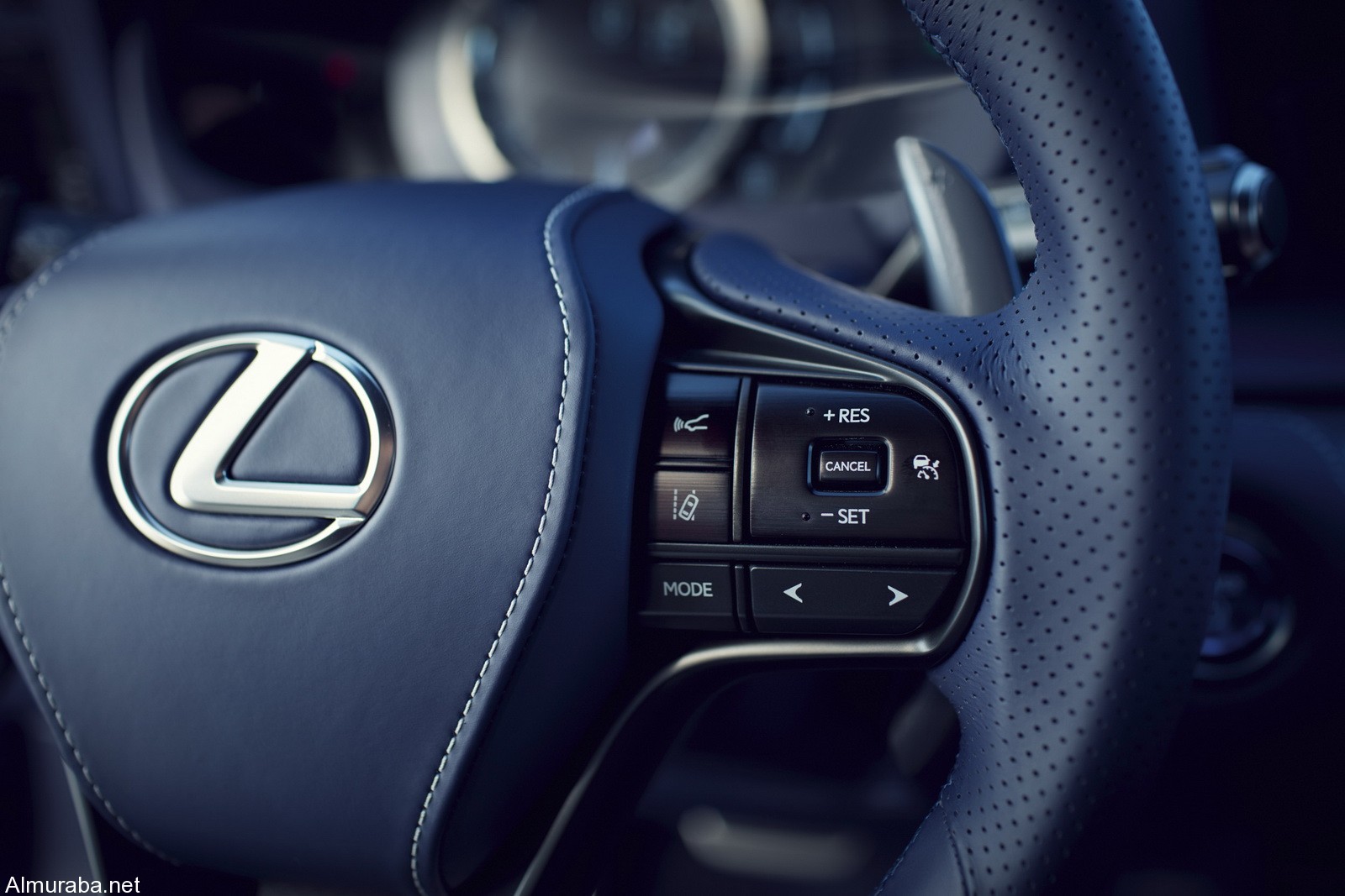 إستعراض سيارة "لكزس" Lexus 2017 LC 500h إستعراض سيارة "لكزس" Lexus 2017 LC 500h 22