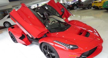 سيارة "لافيراري" حمراء بسعر 4.7 مليون دولار بالولايات المتحدة LaFerrari سيارة "لافيراري" حمراء بسعر 4.7 مليون دولار بالولايات المتحدة LaFerrari 1