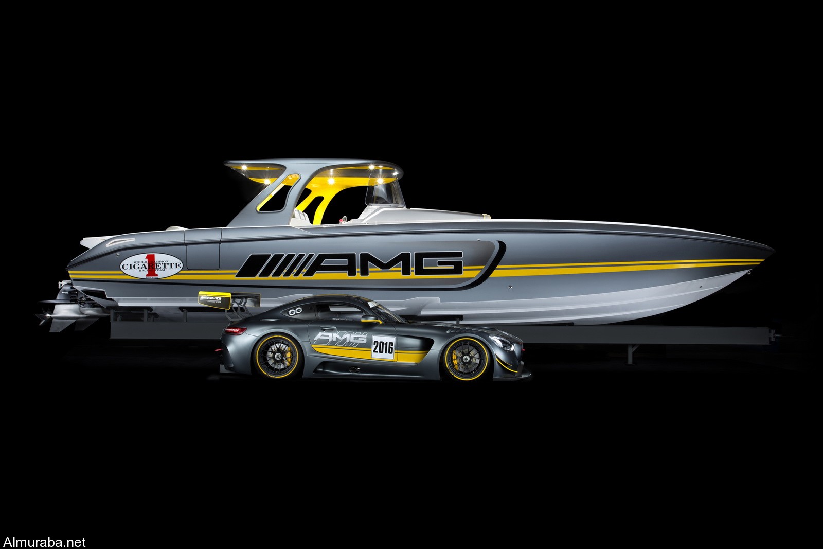 مركب سباق بالتعاون بين "مرسيدس" AMG وشركة "سيجاريت رايسينج" بقوة 1100 حصان مركب سباق بالتعاون بين "مرسيدس" AMG وشركة "سيجاريت رايسينج" بقوة 1100 حصان 5