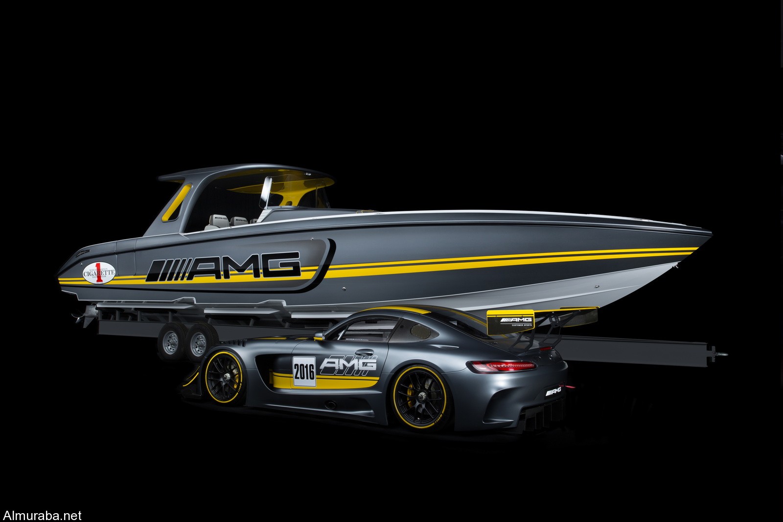 مركب سباق بالتعاون بين "مرسيدس" AMG وشركة "سيجاريت رايسينج" بقوة 1100 حصان مركب سباق بالتعاون بين "مرسيدس" AMG وشركة "سيجاريت رايسينج" بقوة 1100 حصان 6