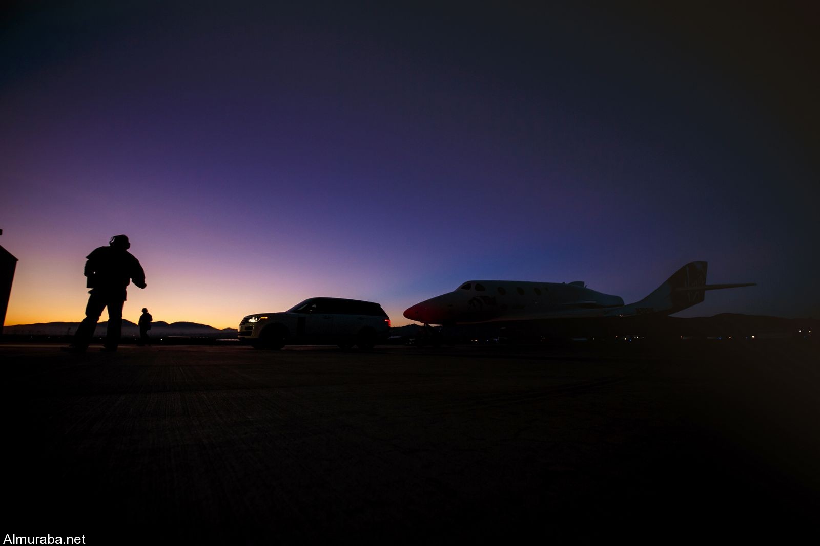 "رنج روفر" اوتوبيوغرافي تشارك في حفل إطلاق طائرة الفضاء الجديدة Range Rover 2016 "رنج روفر" اوتوبيوغرافي تشارك في حفل إطلاق طائرة الفضاء الجديدة Range Rover 2016 8