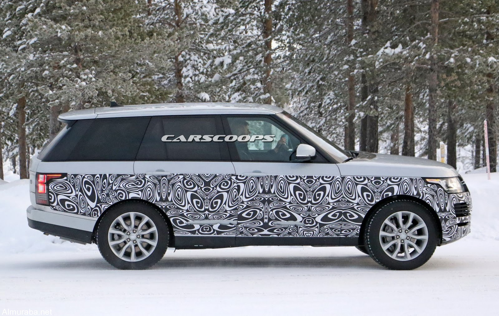 "صور تجسسية" لسيارة رينج روفر 2017 Range Rover "صور تجسسية" لسيارة رينج روفر 2017 Range Rover 8