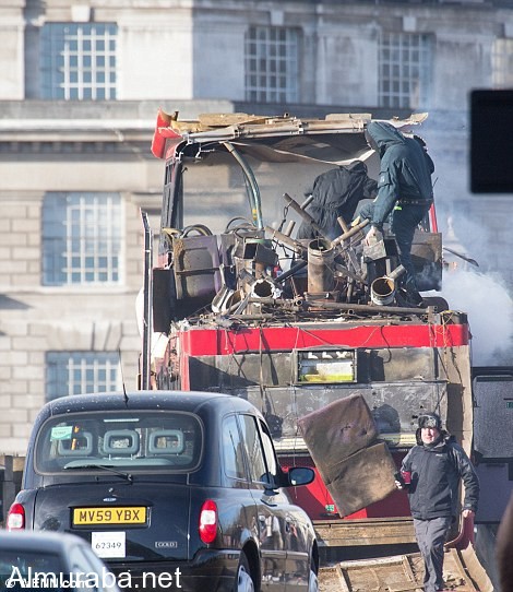 "بالصور" جاكي شان يفجر حافلة ركاب في لندن بسبب فيلمه الجديد جاكي-شان-يفجر-حافلة-ركاب-في-لندن-9