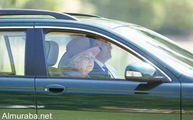 "بالصور" ملكة بريطانيا إليزابيث الثانية تبيع سيارتها بسعر رخيص ملكة-بريطانيا-تبيع-سيارتها-بسعر-رخيص-1