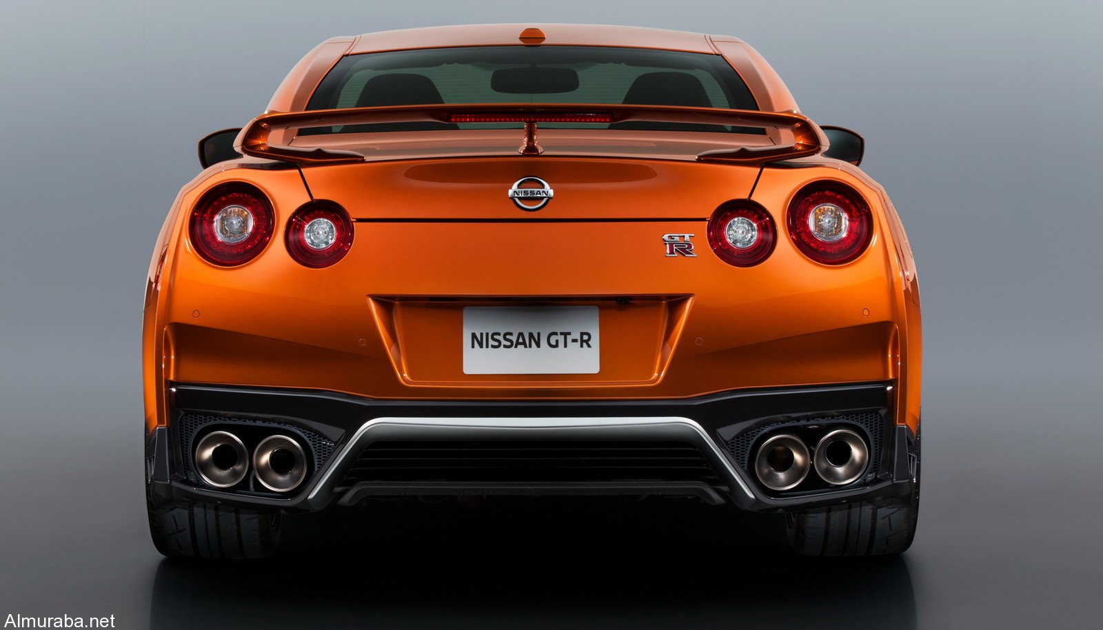 نظرة على التحديثات التي جرت على سيارة "نيسان" GT-R موديل 2017 مقارنة بموديلها 2016 السابق Nissan نظرة على التحديثات التي جرت على سيارة "نيسان" GT-R موديل 2017 مقارنة بموديلها 2016 السابق Nissan 11