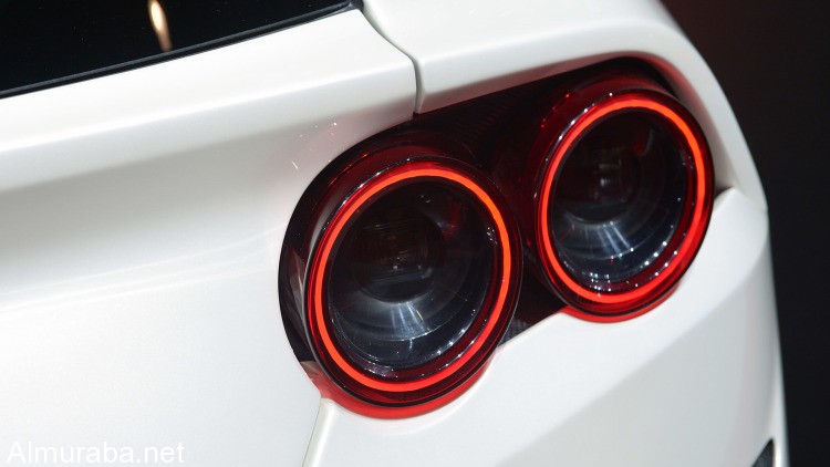 13-ferrari-gtc4-lusso-geneva-1