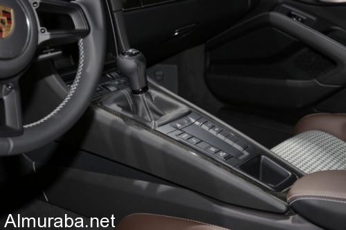 إطلاق سيارة "بورش" 911R بمعرض سيارات جنيف Porsche 2017 إطلاق سيارة "بورش" 911R بمعرض سيارات جنيف Porsche 2017 14
