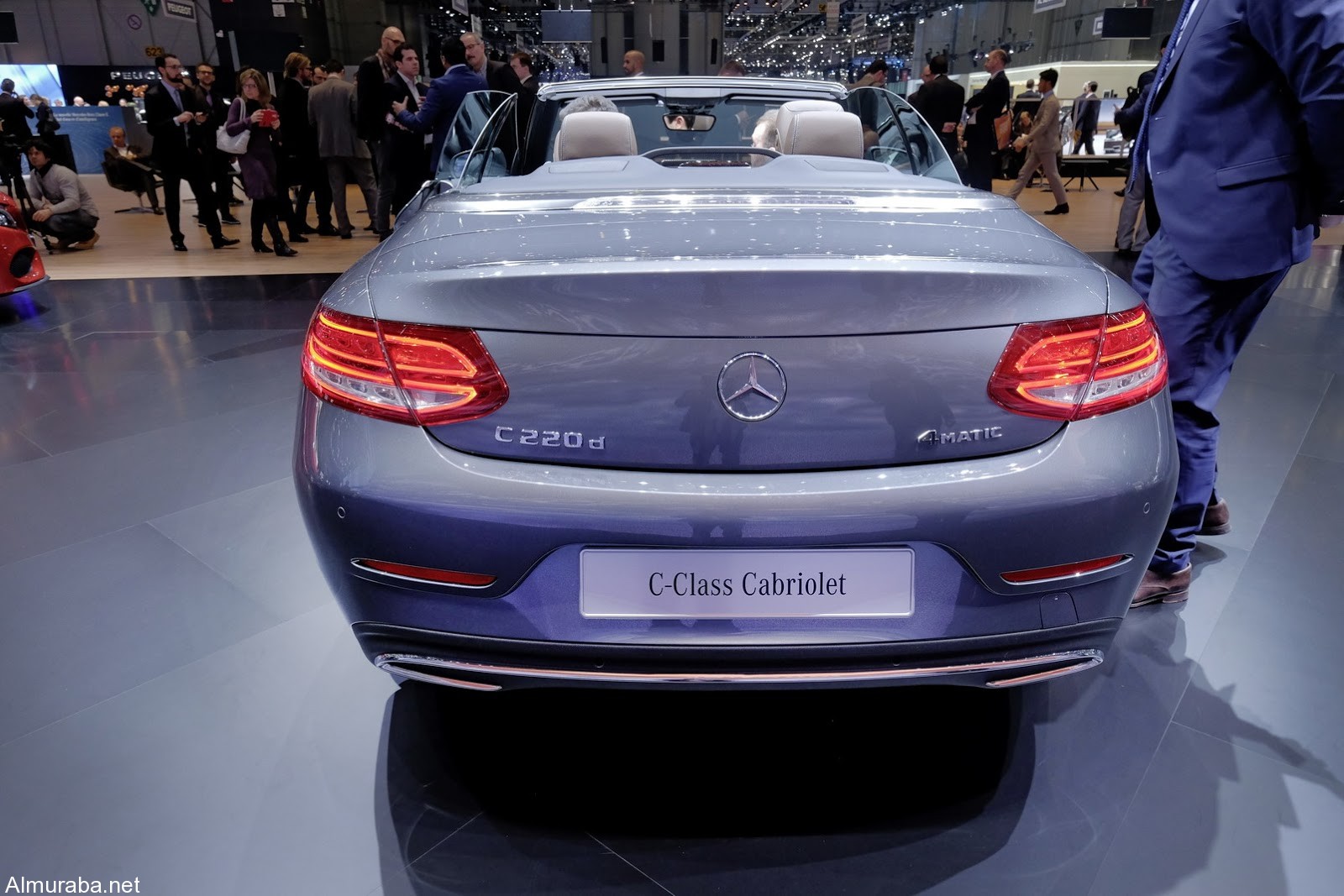 "مرسيدس بنز" تضيف سيارة جديدة لعائلة C-Class وتطلقها بمعرض سيارات جنيف Mercedes 2017 "مرسيدس بنز" تضيف سيارة جديدة لعائلة C-Class وتطلقها بمعرض سيارات جنيف Mercedes 2017 14