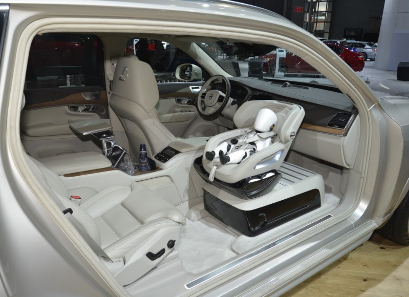 تغطية شاملة لحدث معرض سيارات نيويورك الدولي 2016 "140 صورة" 140