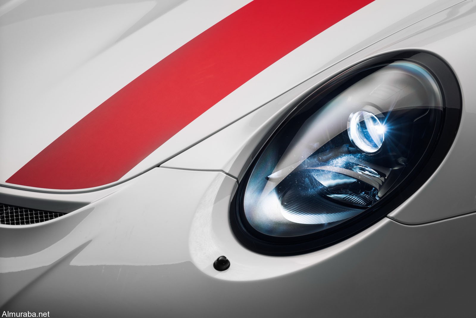 "استطلاع" بورش 911R أم "كورفيت جراند سبورت أي سيارة فيهما تفضلون؟ Porsche Vs Corvette "استطلاع" بورش 911R أم "كورفيت جراند سبورت أي سيارة فيهما تفضلون؟ Porsche Vs Corvette 15