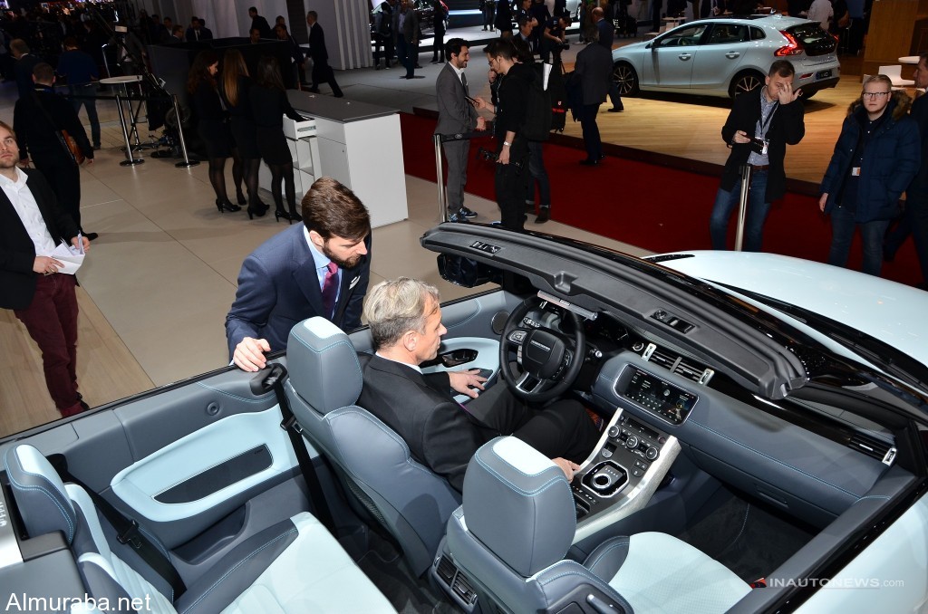 إطلاق طراز السقف المتحرك لسيارة "رينج روفر" إيفوك بمعرض سيارات جنيف Range Rover 2017 إطلاق طراز السقف المتحرك لسيارة "رينج روفر" إيفوك بمعرض سيارات جنيف Range Rover 2017 15