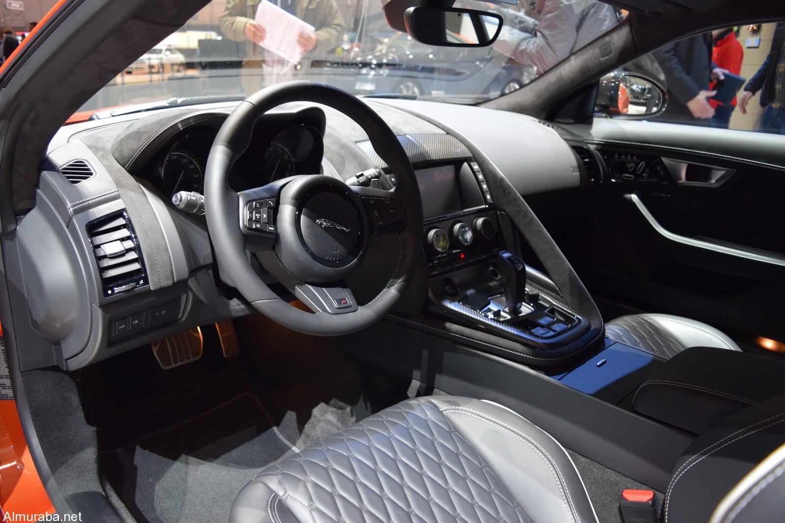 إطلاق سيارة “جاكوار” F-Type SVR بمعرض سيارات جنيف Jaguar 2017 إطلاق سيارة “جاكوار” F-Type SVR بمعرض سيارات جنيف Jaguar 2017 16