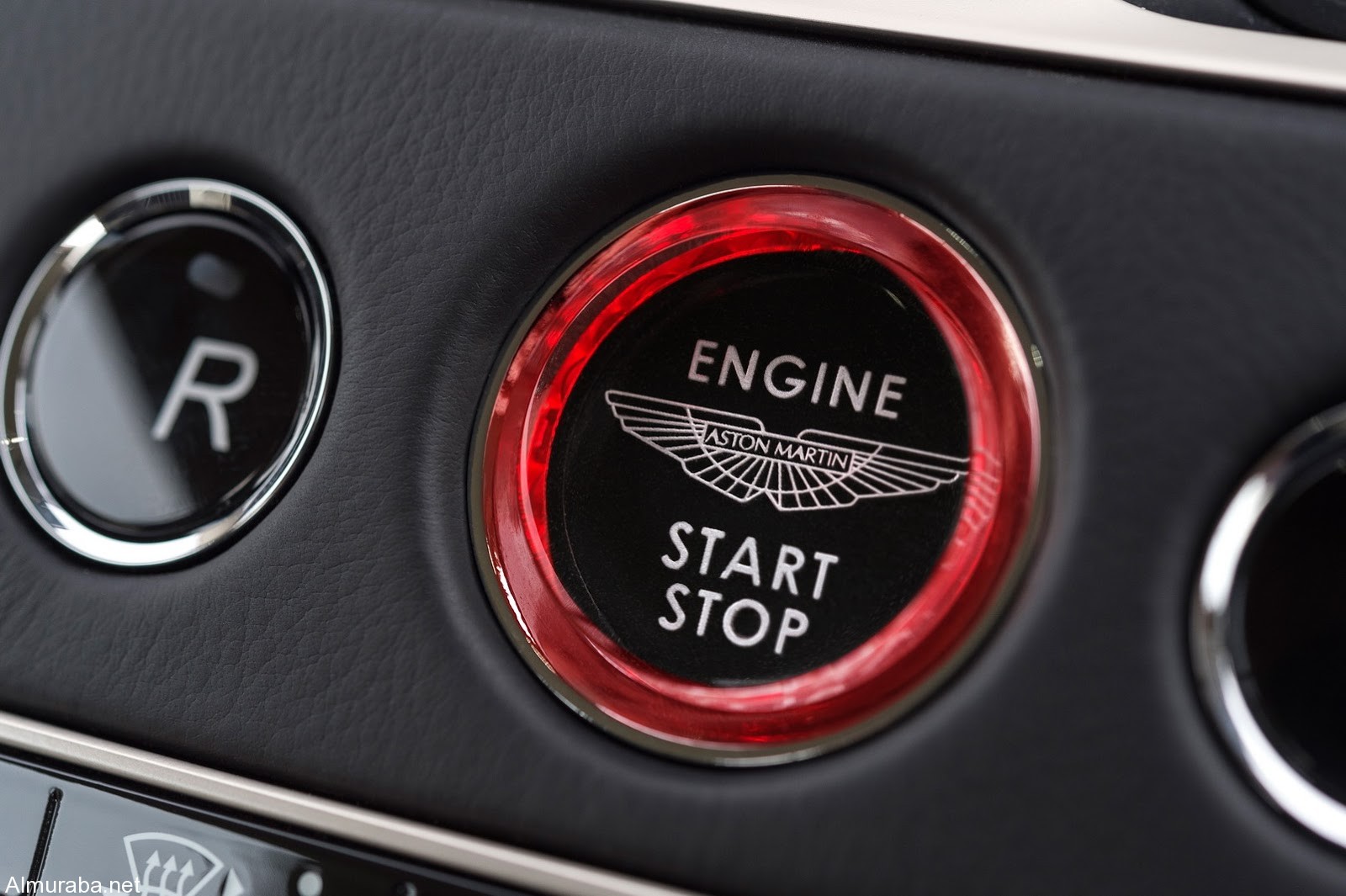 إطلاق سيارة "استون مارتن" DB11 بمعرض سيارات جنيف Aston Martin 2017 إطلاق سيارة "استون مارتن" DB11 بمعرض سيارات جنيف Aston Martin 2017 28