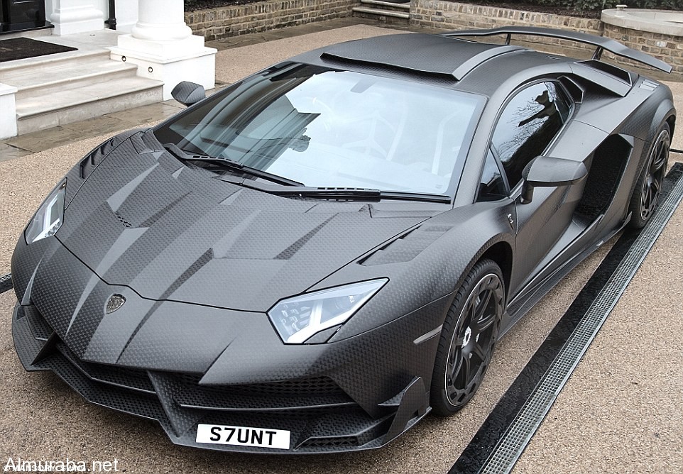 3182E20800000578-3462028-One_of_a_kind_The_J_S_1_Edition_makes_the_Lamborghini_Aventador_-m-91_1456323701858