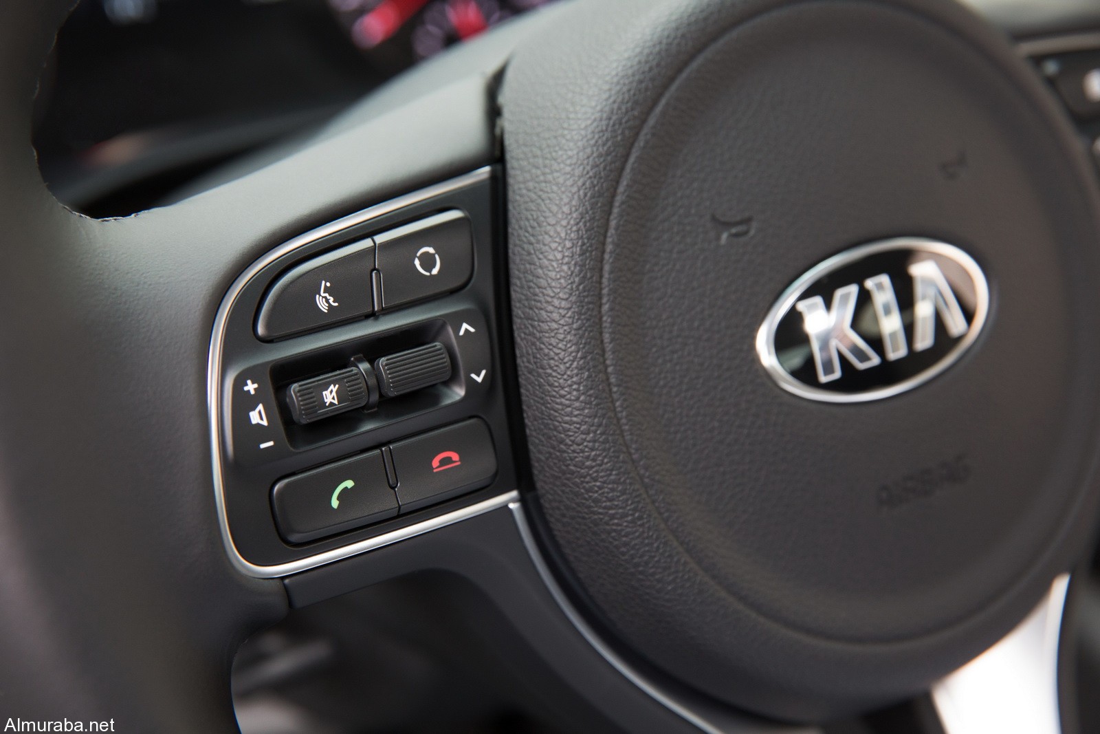 إطلاق سيارة "كيا" نيرو HEV الهجينة بمعرض سيارات جنيف Kia 2017 إطلاق سيارة "كيا" نيرو HEV الهجينة بمعرض سيارات جنيف Kia 2017 37