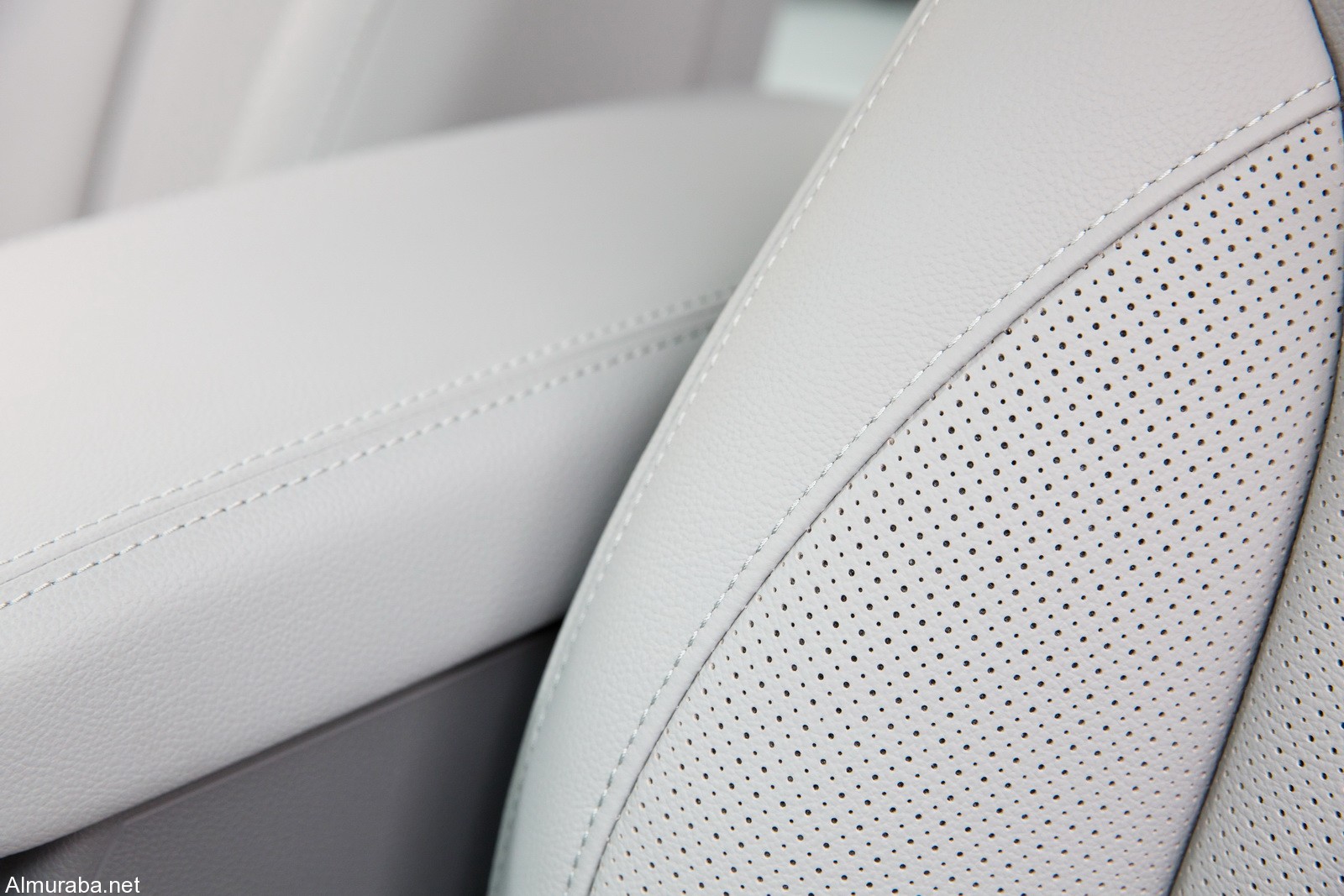 إطلاق سيارة "كيا" نيرو HEV الهجينة بمعرض سيارات جنيف Kia 2017 إطلاق سيارة "كيا" نيرو HEV الهجينة بمعرض سيارات جنيف Kia 2017 41