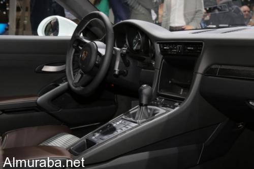 إطلاق سيارة "بورش" 911R بمعرض سيارات جنيف Porsche 2017 إطلاق سيارة "بورش" 911R بمعرض سيارات جنيف Porsche 2017 8