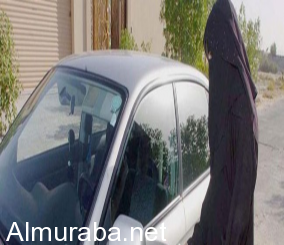 بسبب منعهن من قيادة السيارة ناشطات سعوديات يطالبن بصرف رواتب للسائقين اللاتي يستعنَّ بهم