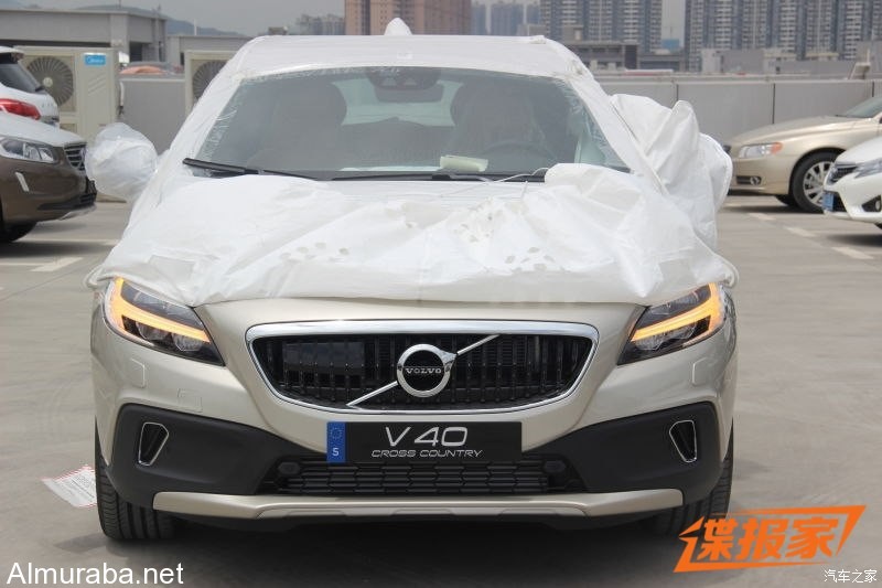 “صور” فولفو V40 كروس كانتري 2017 فيس ليفت Volvo