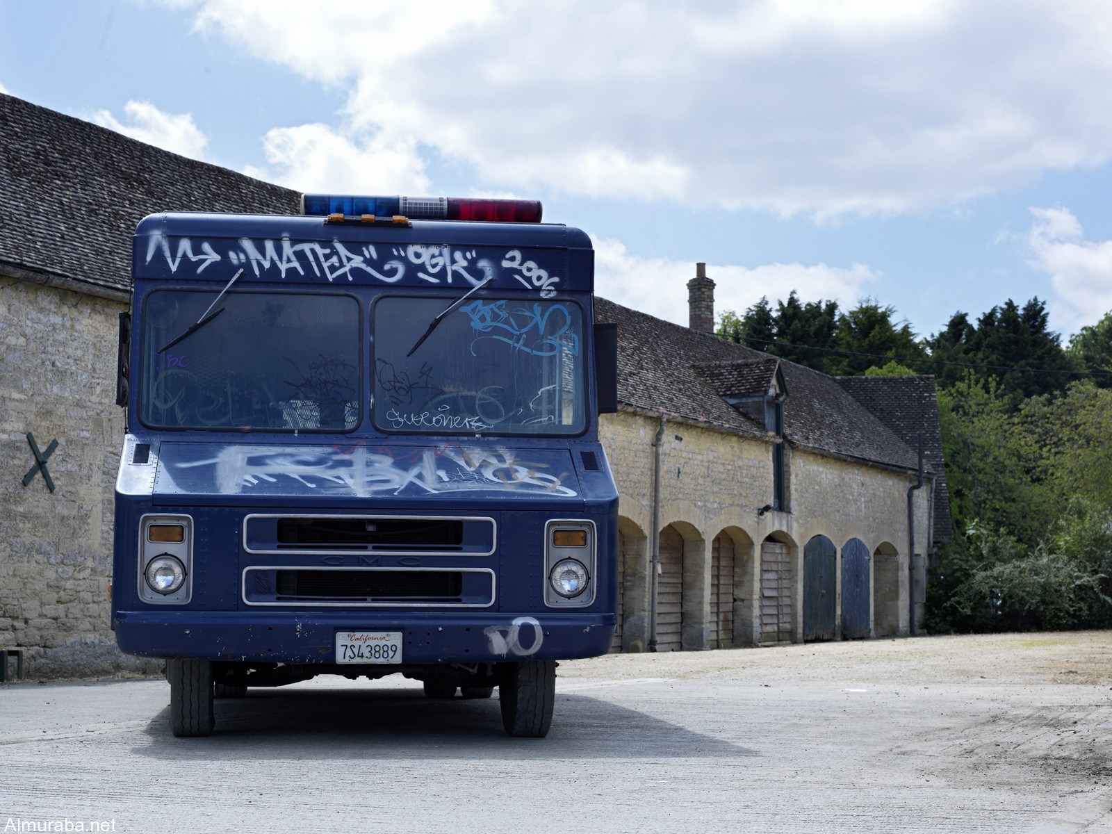 Banksy Swat Van  (5)